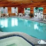 Wellfleet Motel & Lodge 